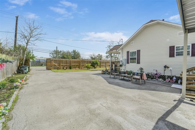 8622 Easthaven Boulevard, Houston, TX 77075