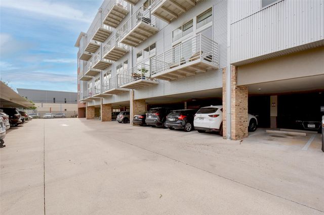 2124 E 6th ST E 205, Austin, TX 78702