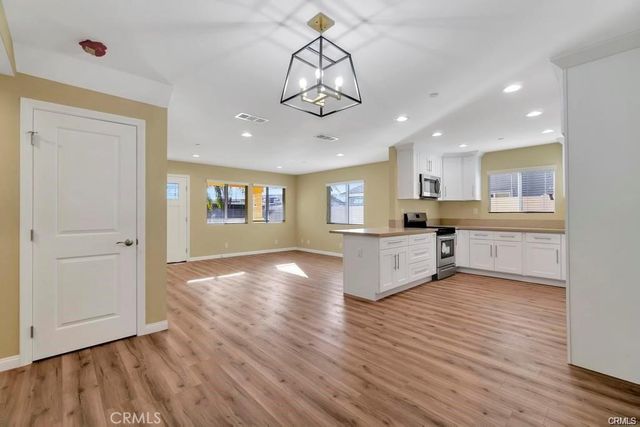 1111 ST N Mulberry, Compton, CA 90222