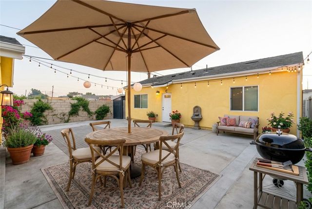 ST N Mulberry, Compton, CA 90222