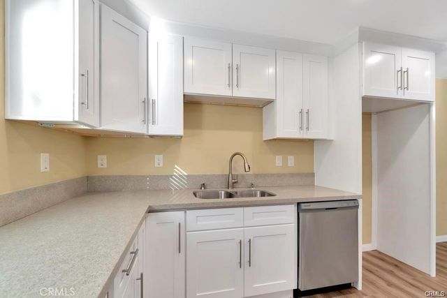 1111 ST N Mulberry, Compton, CA 90222