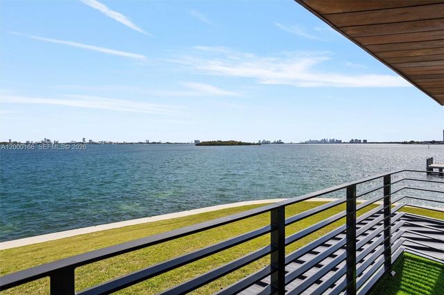 1982 NE 119th Rd, North Miami, FL 33181