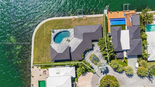 1982 NE 119th Rd, North Miami, FL 33181