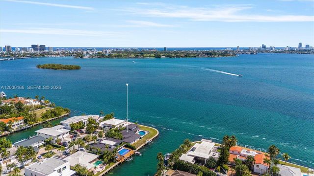 1982 NE 119th Rd, North Miami, FL 33181