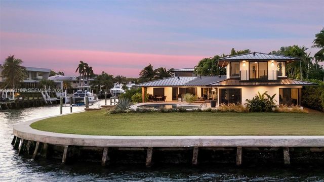 1982 NE 119th Rd, North Miami, FL 33181