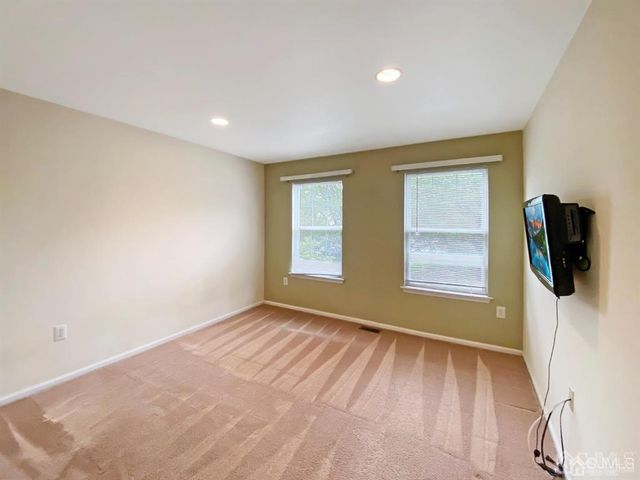 48 Berkshire Way, East Brunswick, NJ 08816