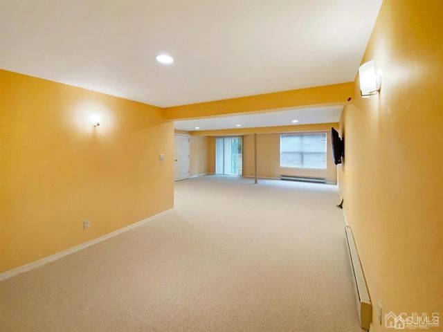 48 Berkshire Way, East Brunswick, NJ 08816