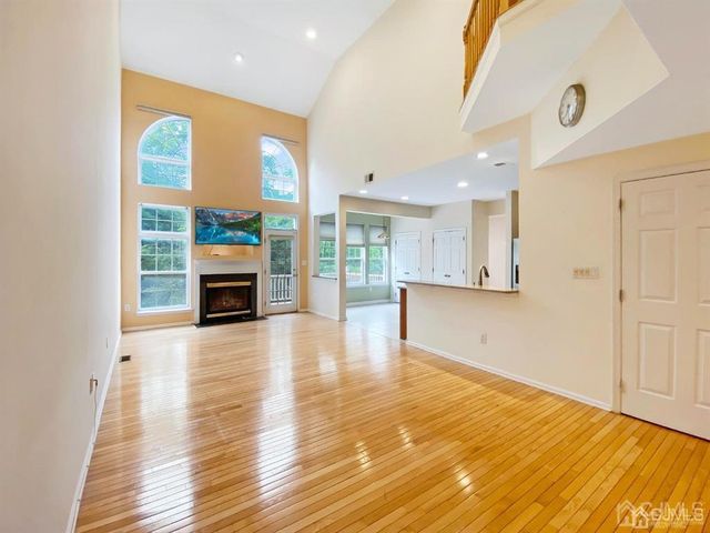 48 Berkshire Way, East Brunswick, NJ 08816