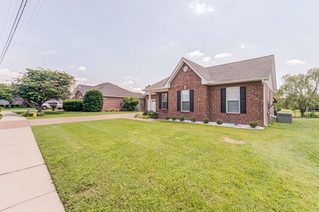 177 Hedgeway Ct, Gallatin, TN 37066