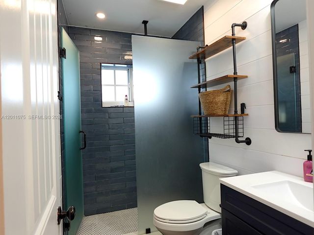 730 N 73rd Avenue, Hollywood, FL 33024