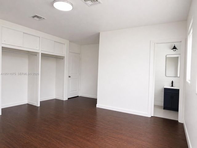 730 N 73rd Avenue, Hollywood, FL 33024