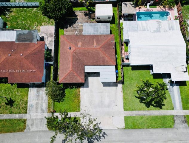 730 N 73rd Avenue, Hollywood, FL 33024