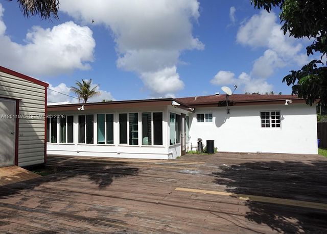 730 N 73rd Avenue, Hollywood, FL 33024