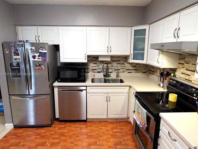 730 N 73rd Avenue, Hollywood, FL 33024