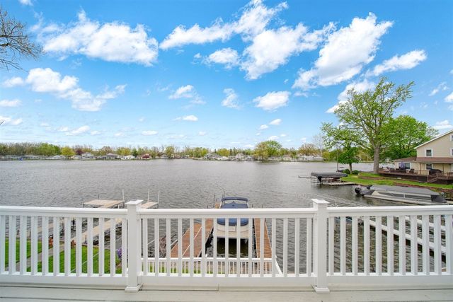 217 N Lakeside Drive, Michigan Center, MI 49254
