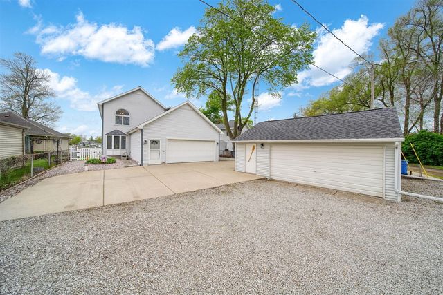 217 N Lakeside Drive, Michigan Center, MI 49254