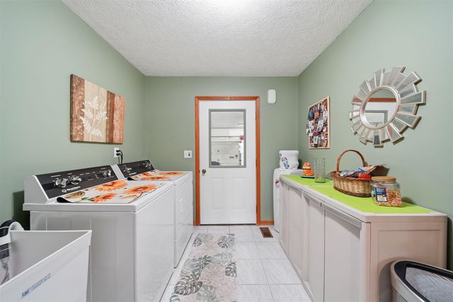 217 N Lakeside Drive, Michigan Center, MI 49254