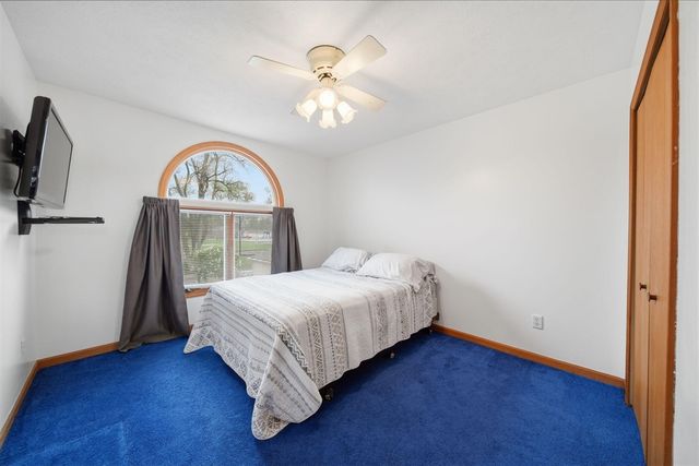 217 N Lakeside Drive, Michigan Center, MI 49254