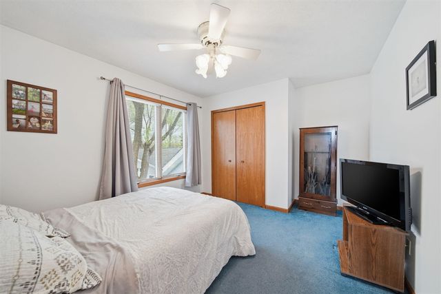 217 N Lakeside Drive, Michigan Center, MI 49254