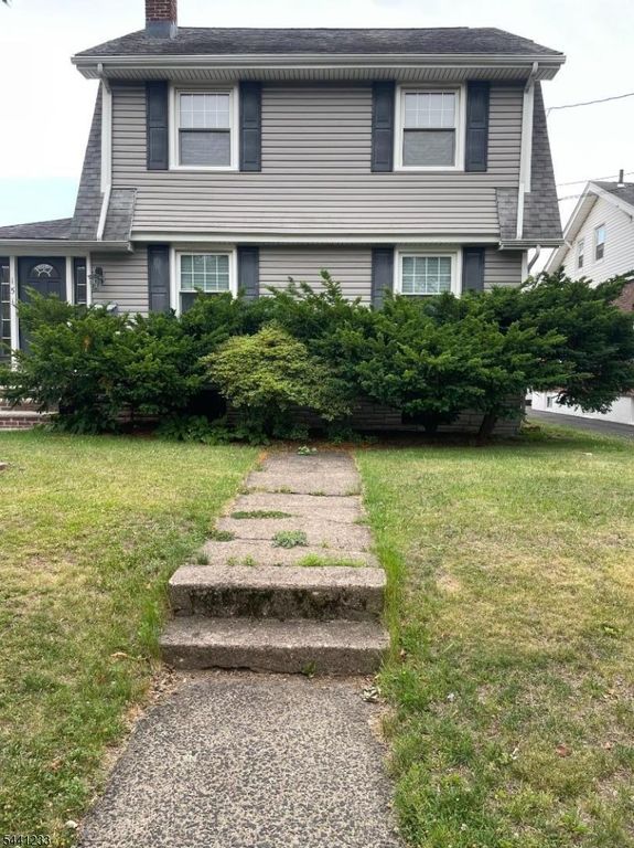 151 Luddington Ave, Clifton City, NJ 07011