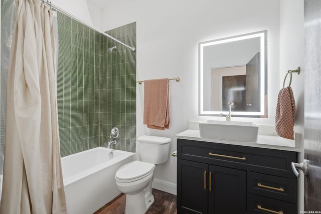 831 S Flores St Ste 3114, San Antonio, TX 78204