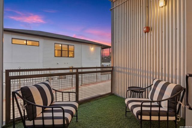 831 S Flores St Ste 3114, San Antonio, TX 78204