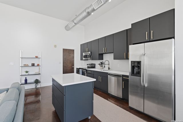 831 S Flores St Ste 3114, San Antonio, TX 78204