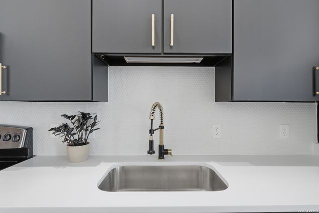 831 S Flores St Ste 3114, San Antonio, TX 78204