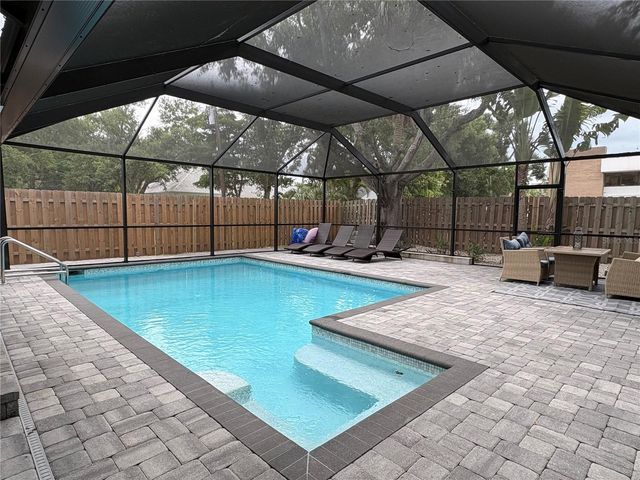 2026 GROVE STREET, Sarasota, FL 34239