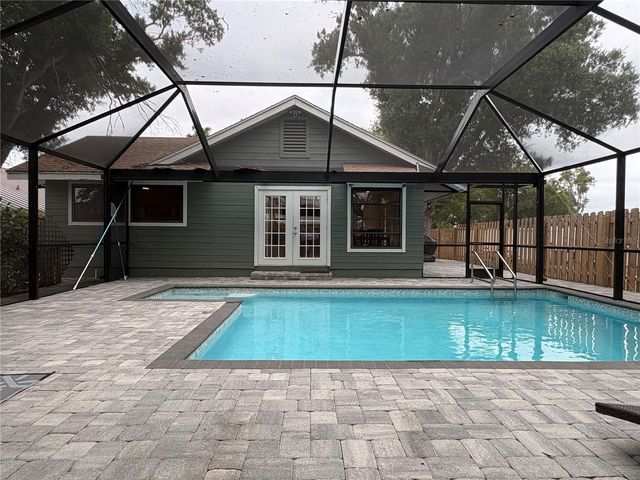 2026 GROVE STREET, Sarasota, FL 34239