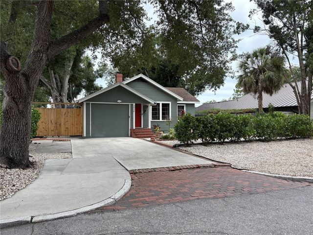 2026 GROVE STREET, Sarasota, FL 34239