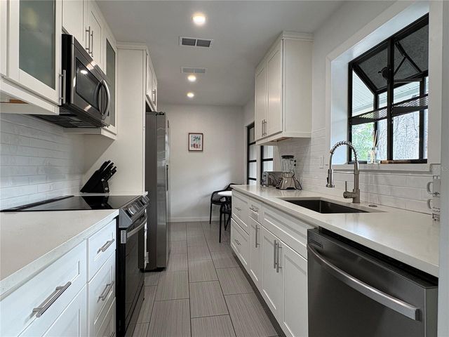 2026 GROVE STREET, Sarasota, FL 34239