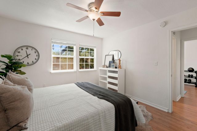 1504 Allen RD B, Austin, TX 78746