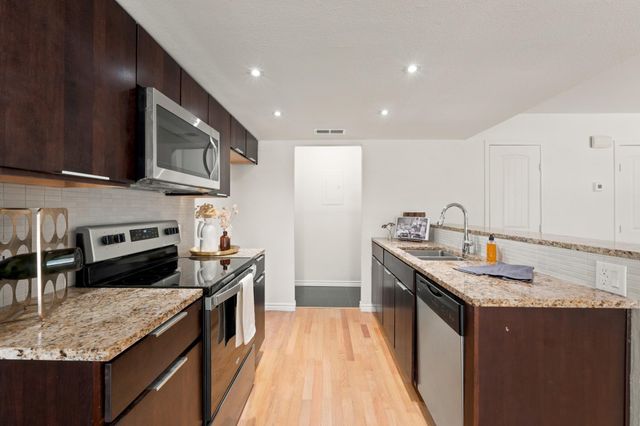 1504 Allen RD B, Austin, TX 78746