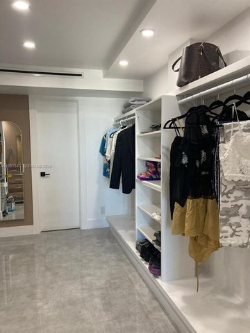 2903 N Miami Beach Blvd 1003, North Miami Beach, FL 33160