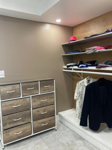 2903 N Miami Beach Blvd 1003, North Miami Beach, FL 33160