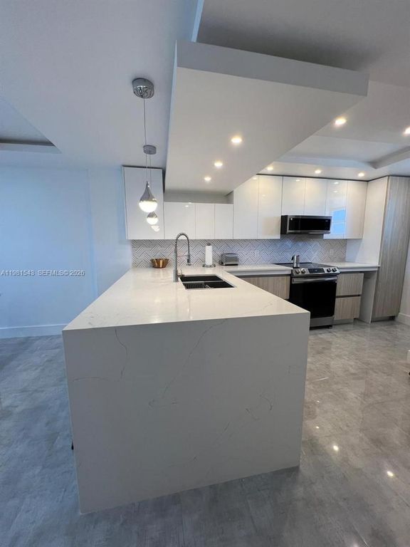 2903 N Miami Beach Blvd 1003, North Miami Beach, FL 33160