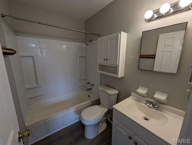 3704 Greenwood Boulevard, Maplewood, MO 63143