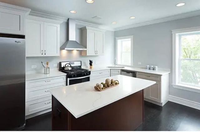 3380 N Milwaukee Avenue 2A, Chicago, IL 60641