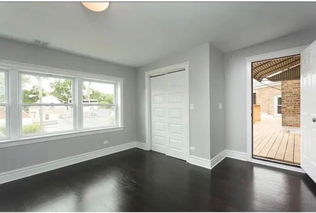 3380 N Milwaukee Avenue 2A, Chicago, IL 60641