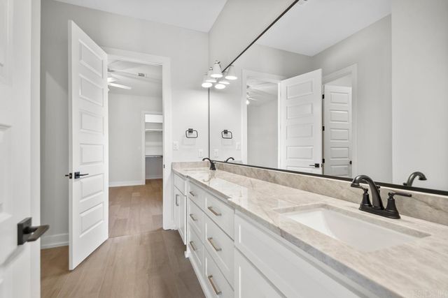 6143 Majestic Waters, Benton, AR 72019