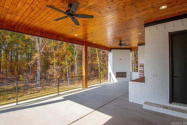 6143 Majestic Waters, Benton, AR 72019