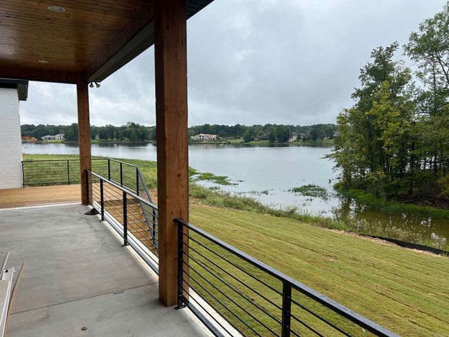6143 Majestic Waters, Benton, AR 72019