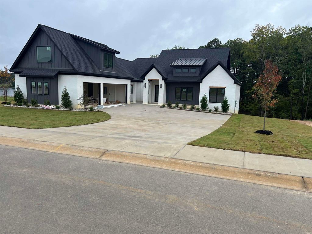 6143 Majestic Waters, Benton, AR 72019