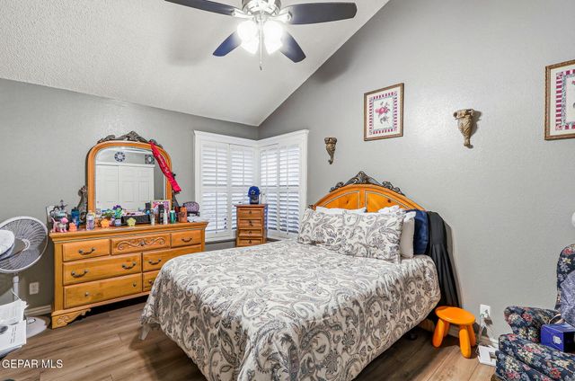 11044 WEDGE Lane, El Paso, TX 79934