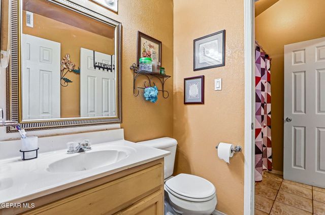 11044 WEDGE Lane, El Paso, TX 79934