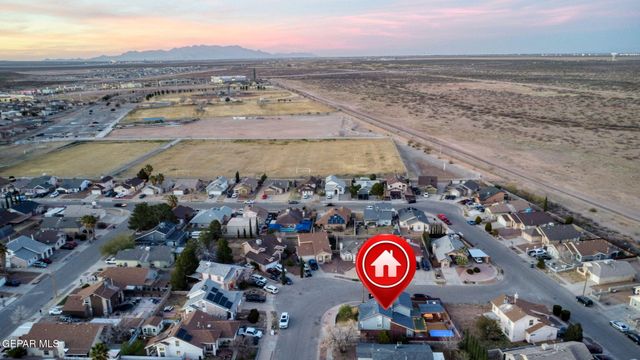 11044 WEDGE Lane, El Paso, TX 79934