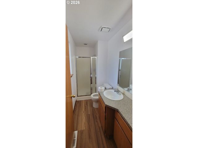 3857 Se 136TH Ave, Portland, OR 97236