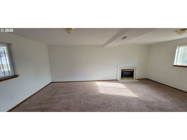 3857 Se 136TH Ave, Portland, OR 97236