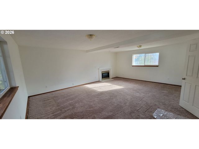 3857 Se 136TH Ave, Portland, OR 97236